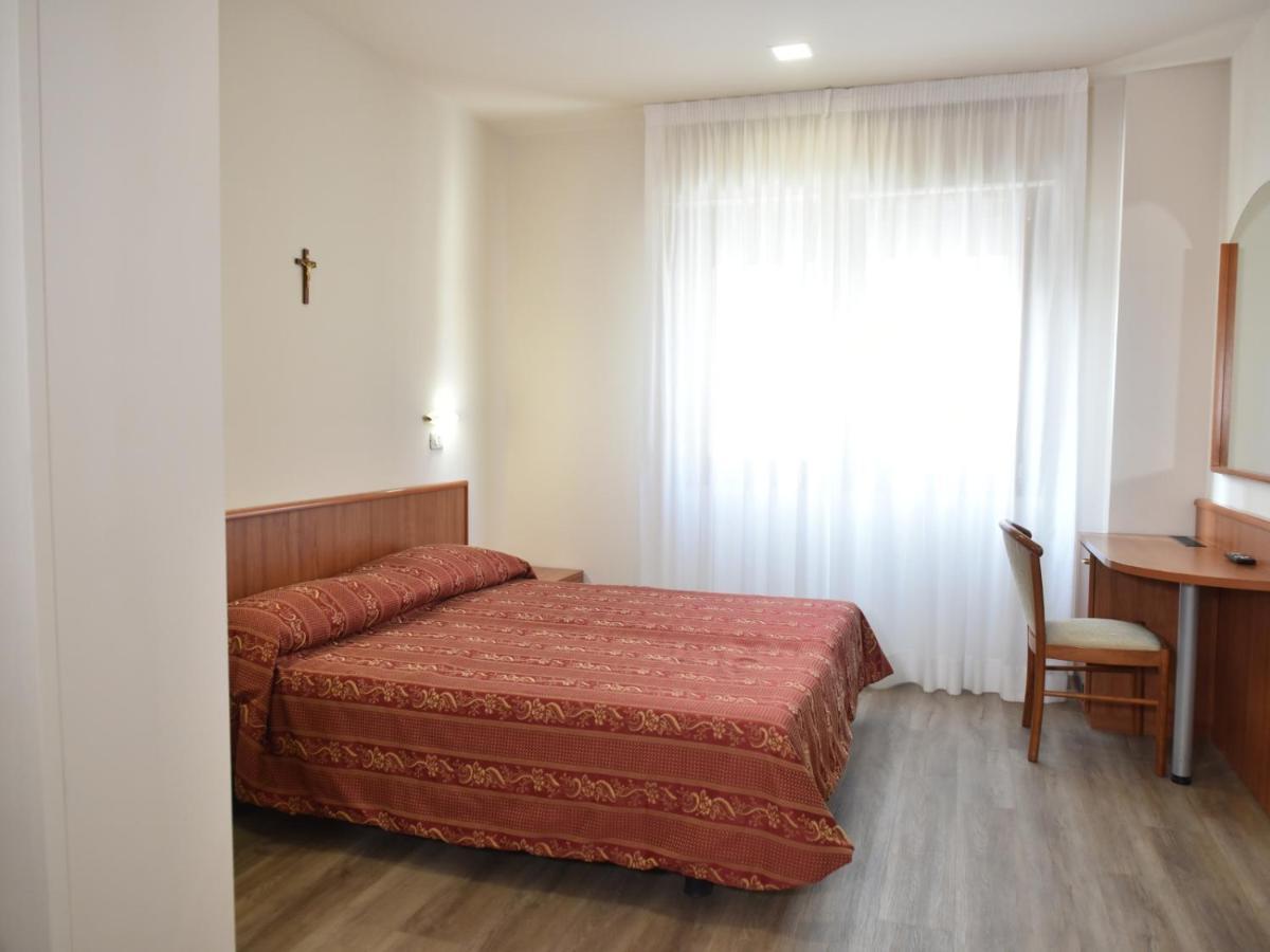 Hotel E Appartamenti La Solaria San Giovanni Rotondo Buitenkant foto