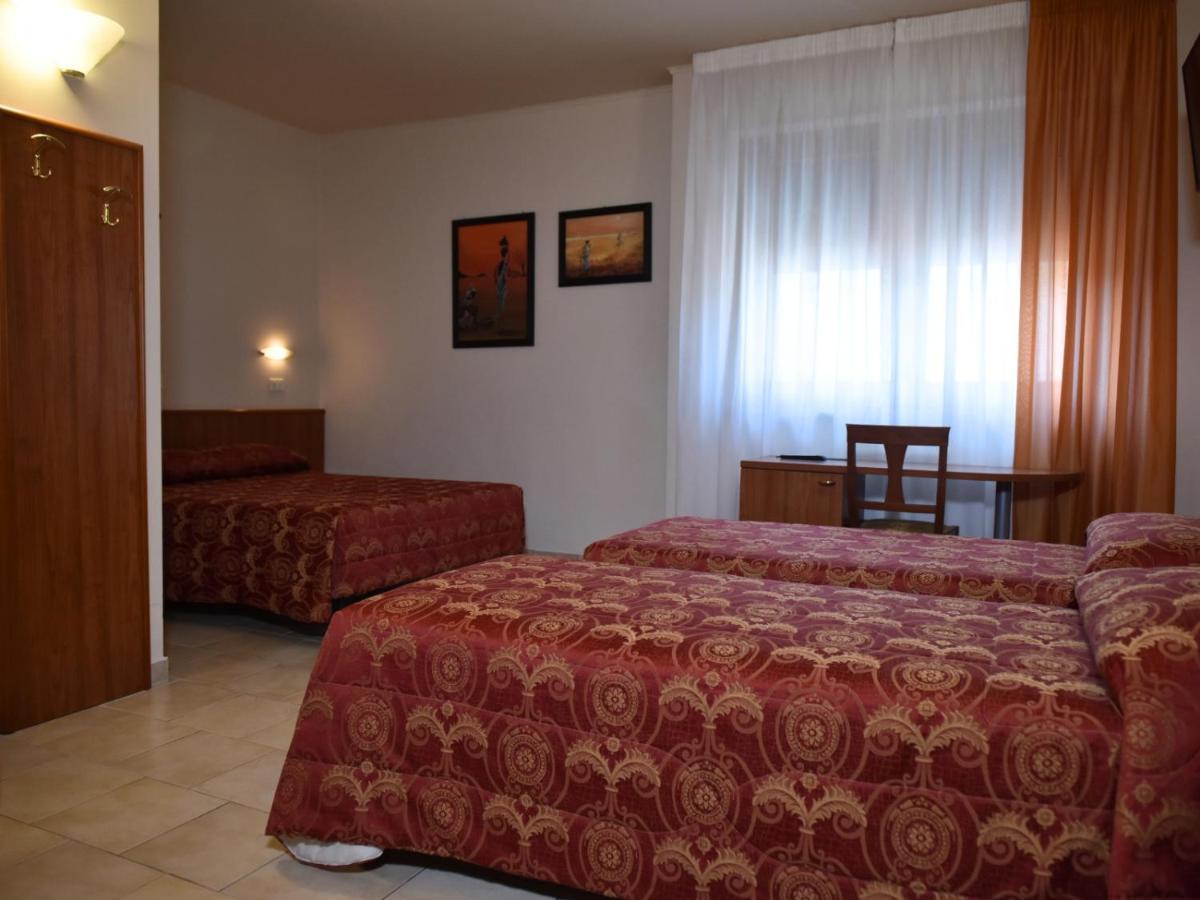 Hotel E Appartamenti La Solaria San Giovanni Rotondo Buitenkant foto