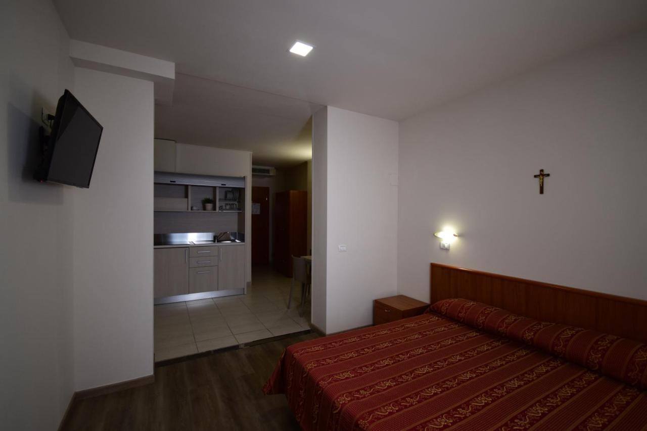 Hotel E Appartamenti La Solaria San Giovanni Rotondo Buitenkant foto