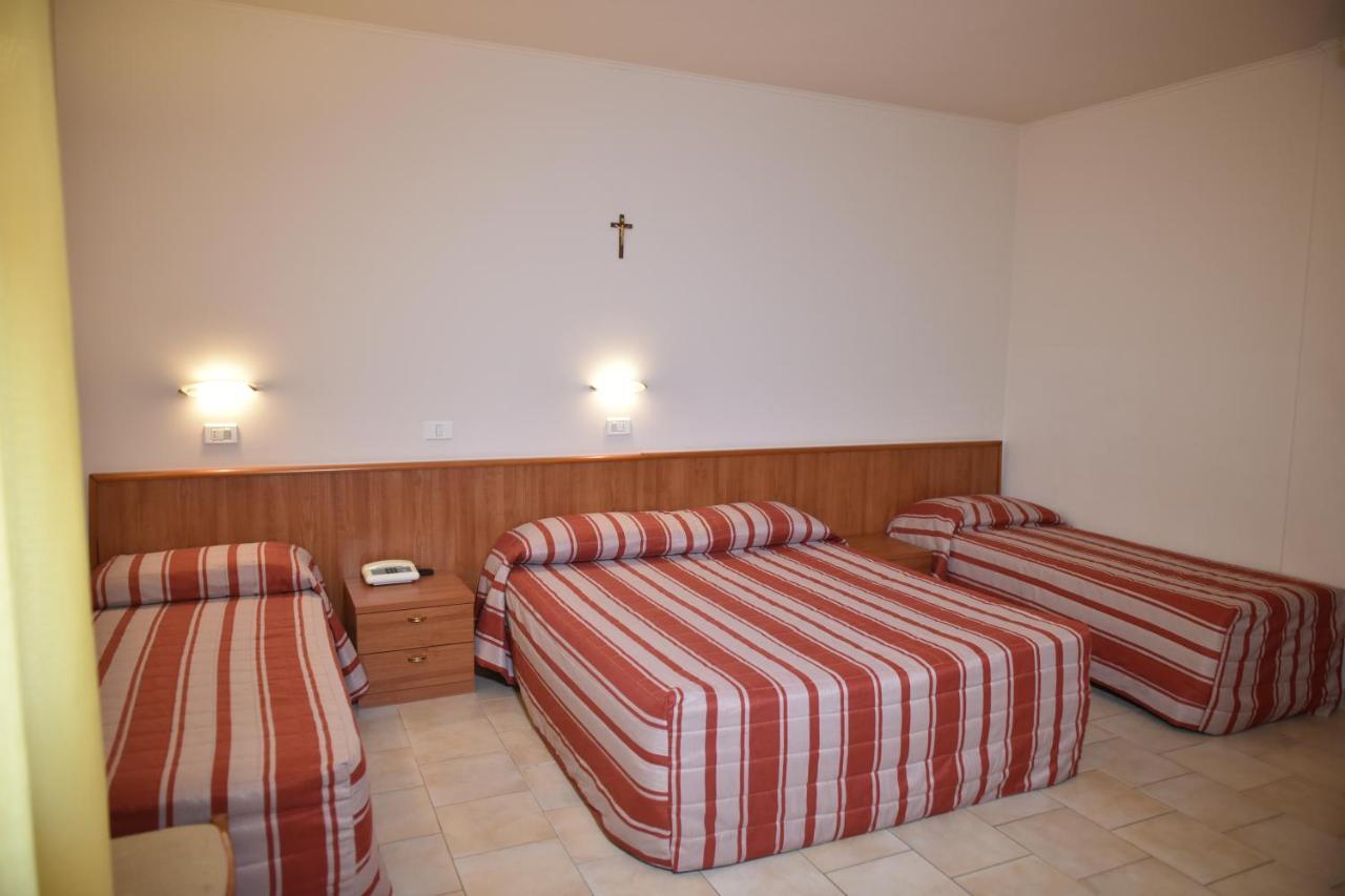 Hotel E Appartamenti La Solaria San Giovanni Rotondo Buitenkant foto