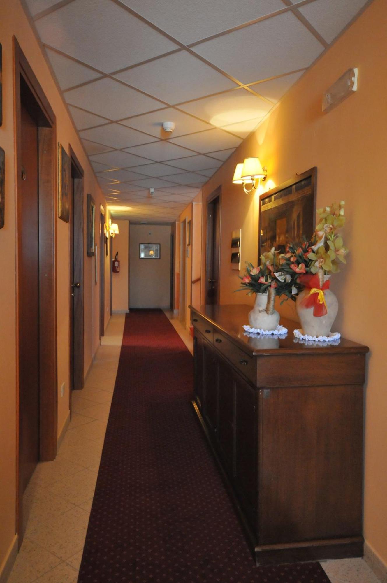 Hotel E Appartamenti La Solaria San Giovanni Rotondo Buitenkant foto
