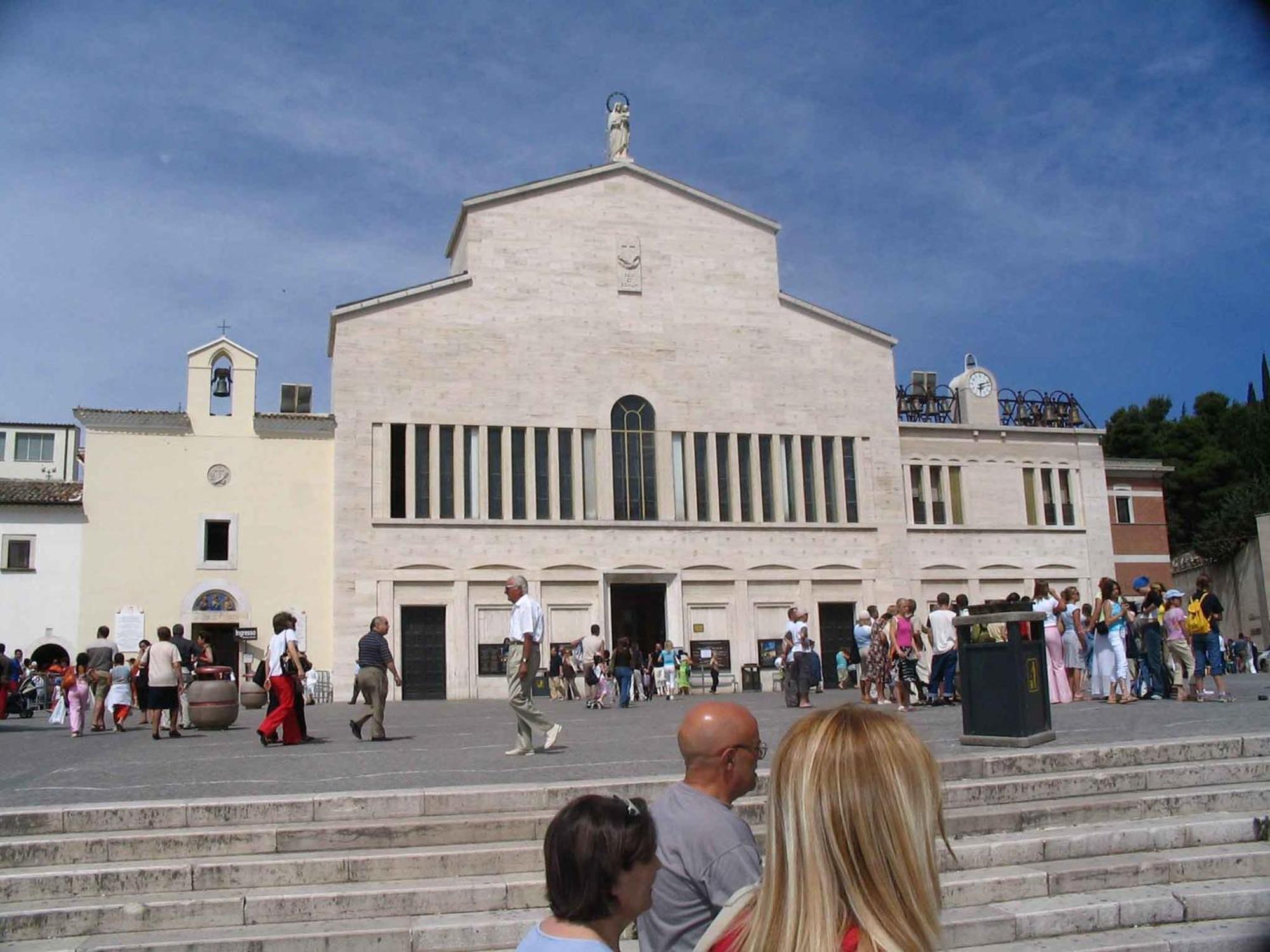 Hotel E Appartamenti La Solaria San Giovanni Rotondo Buitenkant foto
