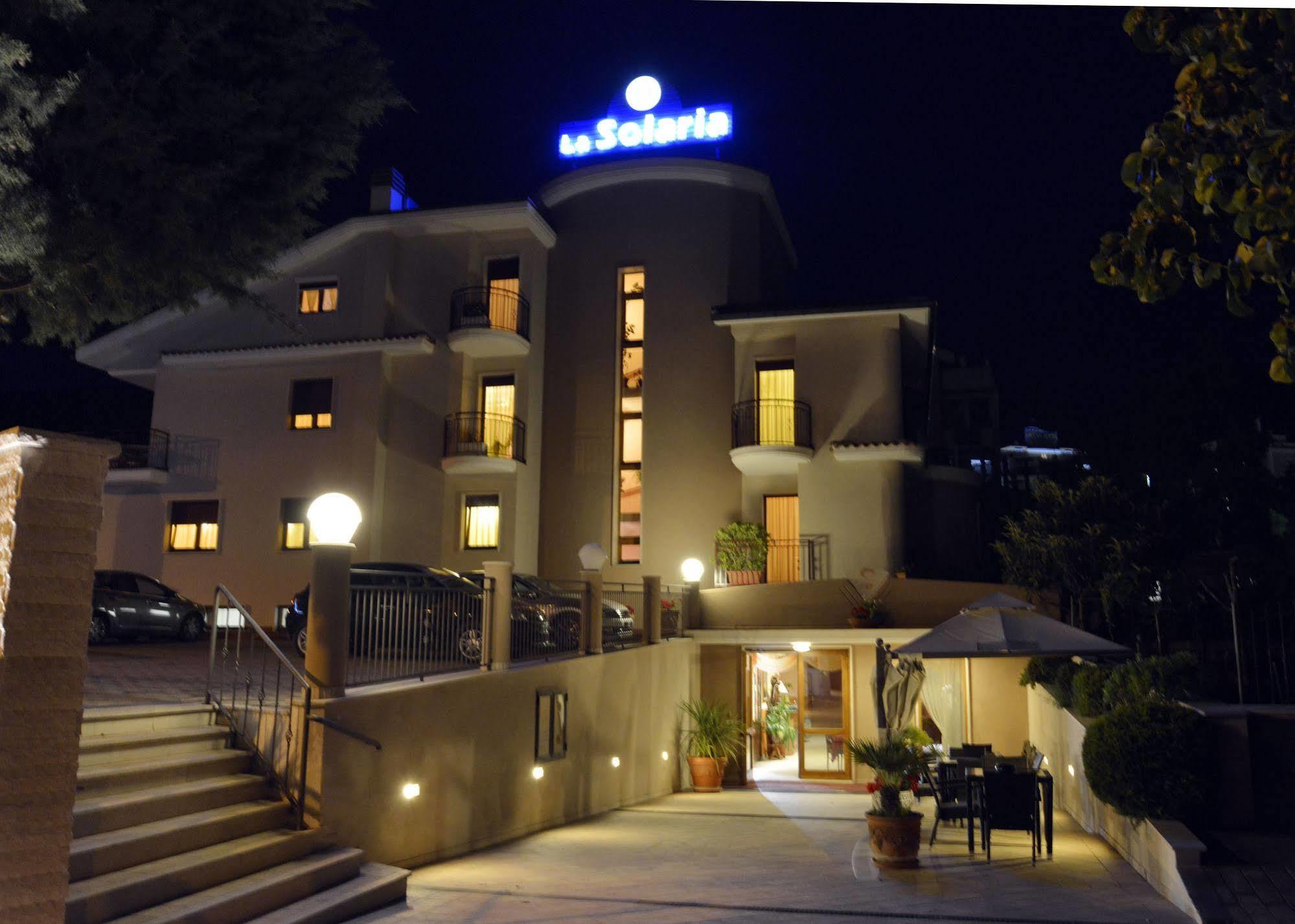 Hotel E Appartamenti La Solaria San Giovanni Rotondo Buitenkant foto